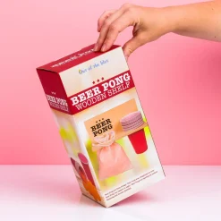 Beer pong muurplank met bekers en ballen