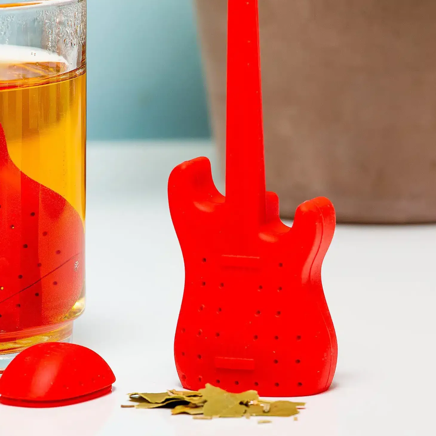 Gitaar tea infuser