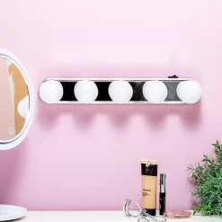 Hollywood make-up lamp