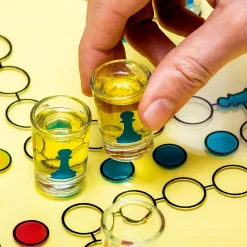 Ludo drankspel met shotglaasjes