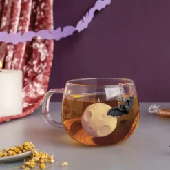 Maan en vleermuis tea infuser