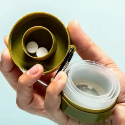Opvouwbaar glas met medicatievakje