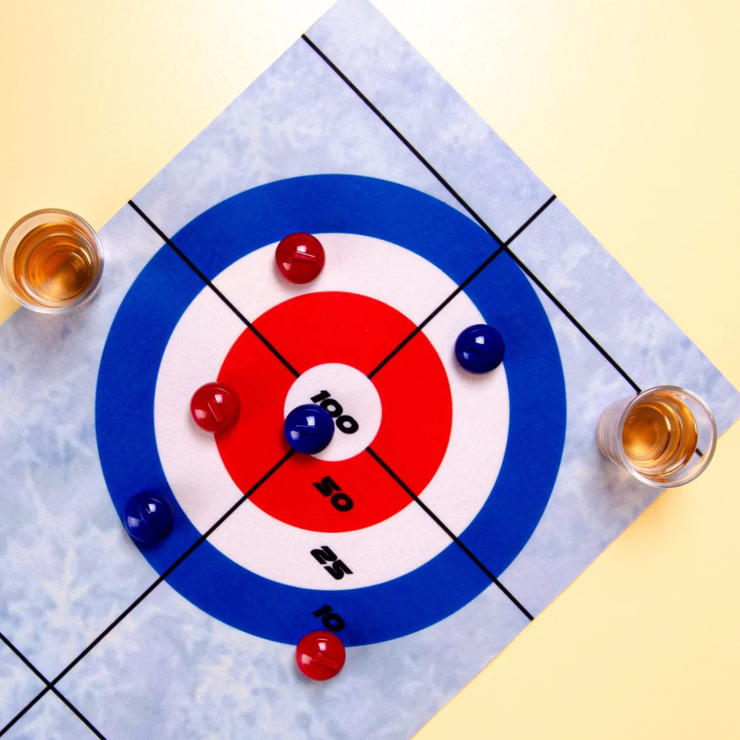 Sport drankspel met shotglaasjes