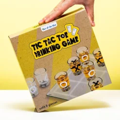 Tic Tac Toe drankspel met shotglaasjes