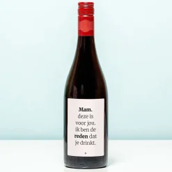 Wijnfles De reden dat ze drinkt