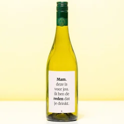 Wijnfles De reden dat ze drinkt